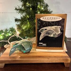 Hallmark Star Trek The Next Generation Romulan Warbird Magic Ornament 1995